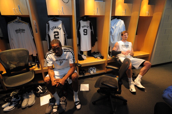 受移动端普 受移动端普